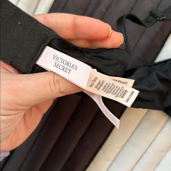 NWOT! Victoria’s Secret Bling Push-Up Bra